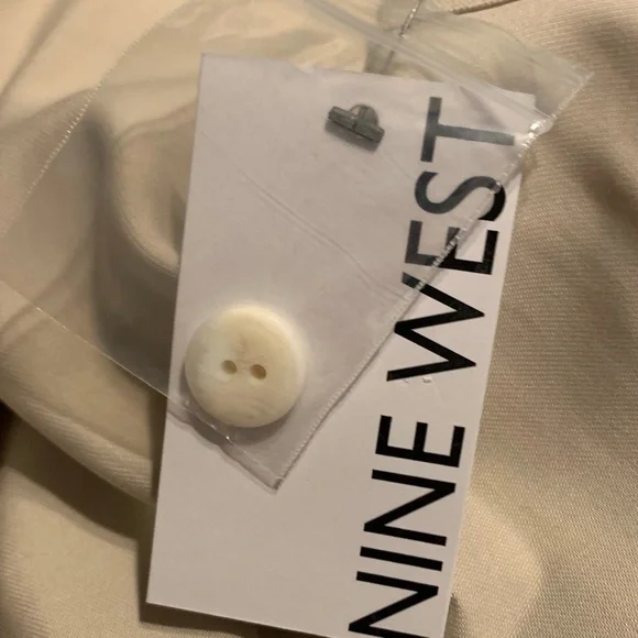 Nine West Sleeveless Midi Dress with pockets! - Picture 3 of 5